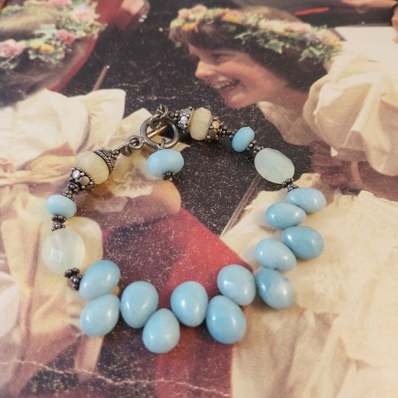 Vintage Sterling Silver Blue and Cream Gemstone Bracelet - Picture 12 of 16